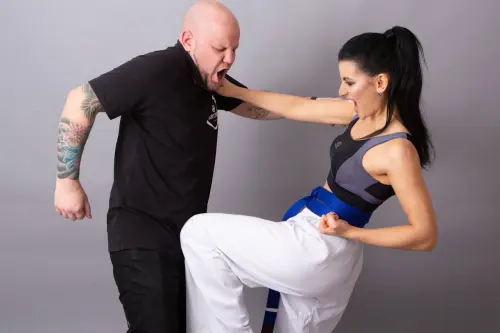 “Sesso debole a chi?”: a Brescia corsi gratuiti di empowerment e autodifesa per le donne