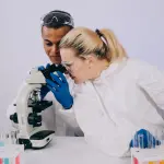 Borse di studio Pezcoller–SIC: 8 opportunità per giovani ricercatori in oncologia