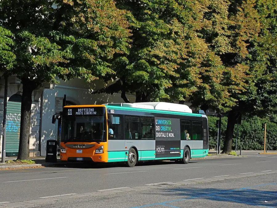 Brescia, controllore rapinata sul bus: arrestato un 58enne