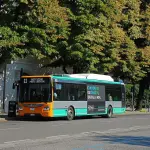 Brescia, controllore rapinata sul bus: arrestato un 58enne