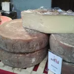 Prodotti tipici bresciani: dallo spiedo al Bagòss, il gusto autentico della Leonessa