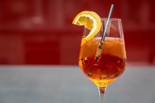 Il Pirlo, l’aperitivo bresciano per eccellenza: storia, ricetta e dove gustarlo