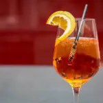 Il Pirlo, l’aperitivo bresciano per eccellenza: storia, ricetta e dove gustarlo