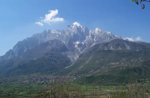 Valcamonica: cosa fare tra incisioni rupestri, natura e borghi d alta quota