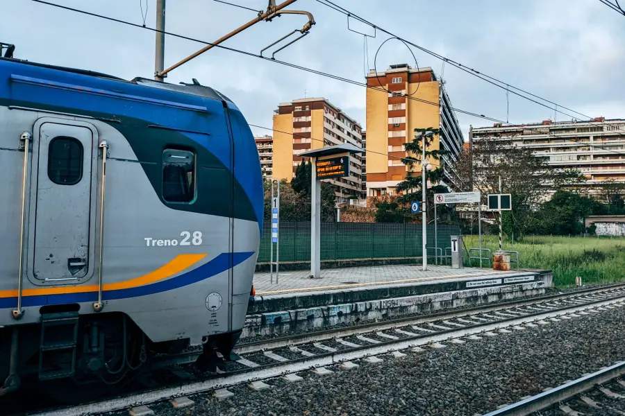 Treni Lombardia, interrogazione PD sui disservizi