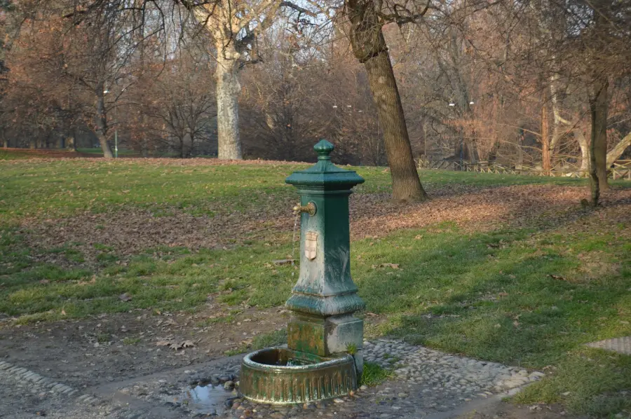Brescia, piano caldo 2026 con rifugi climatici e punti acqua