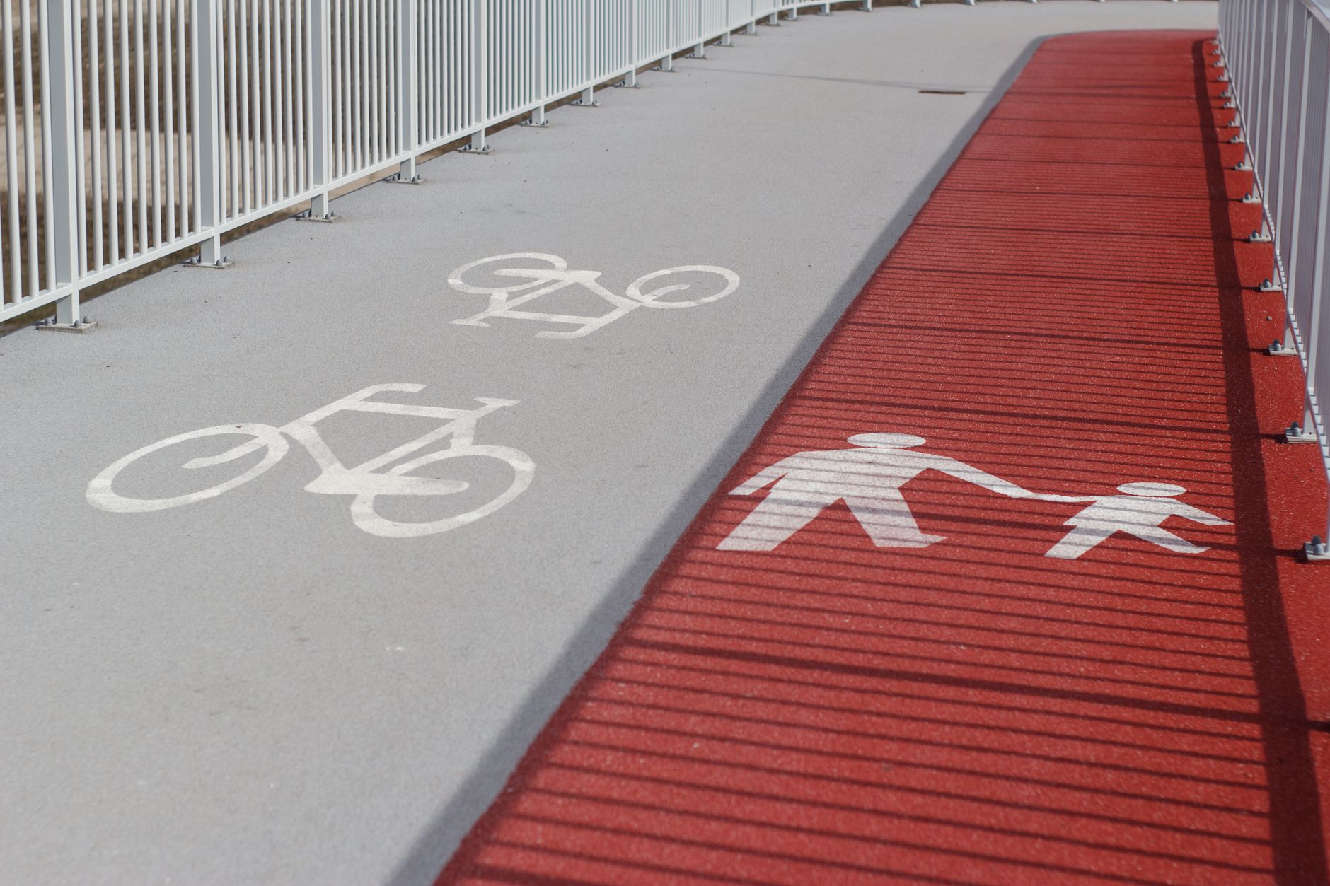 Brescia, riaperta la pista ciclopedonale sul Garza
