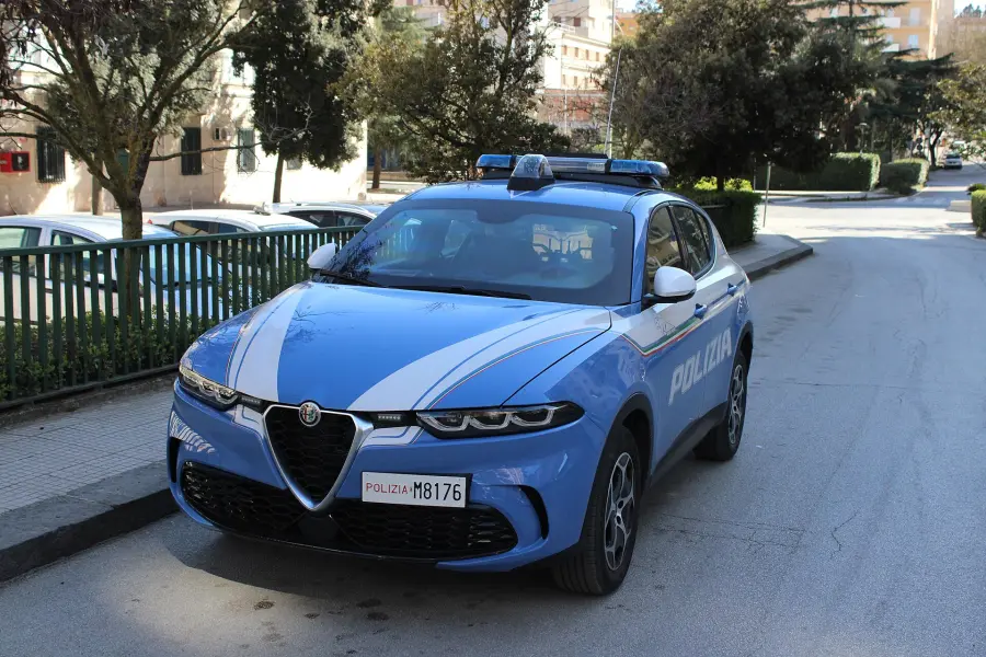 Brescia, collana d’oro strappata in strada: arrestato un 26enne