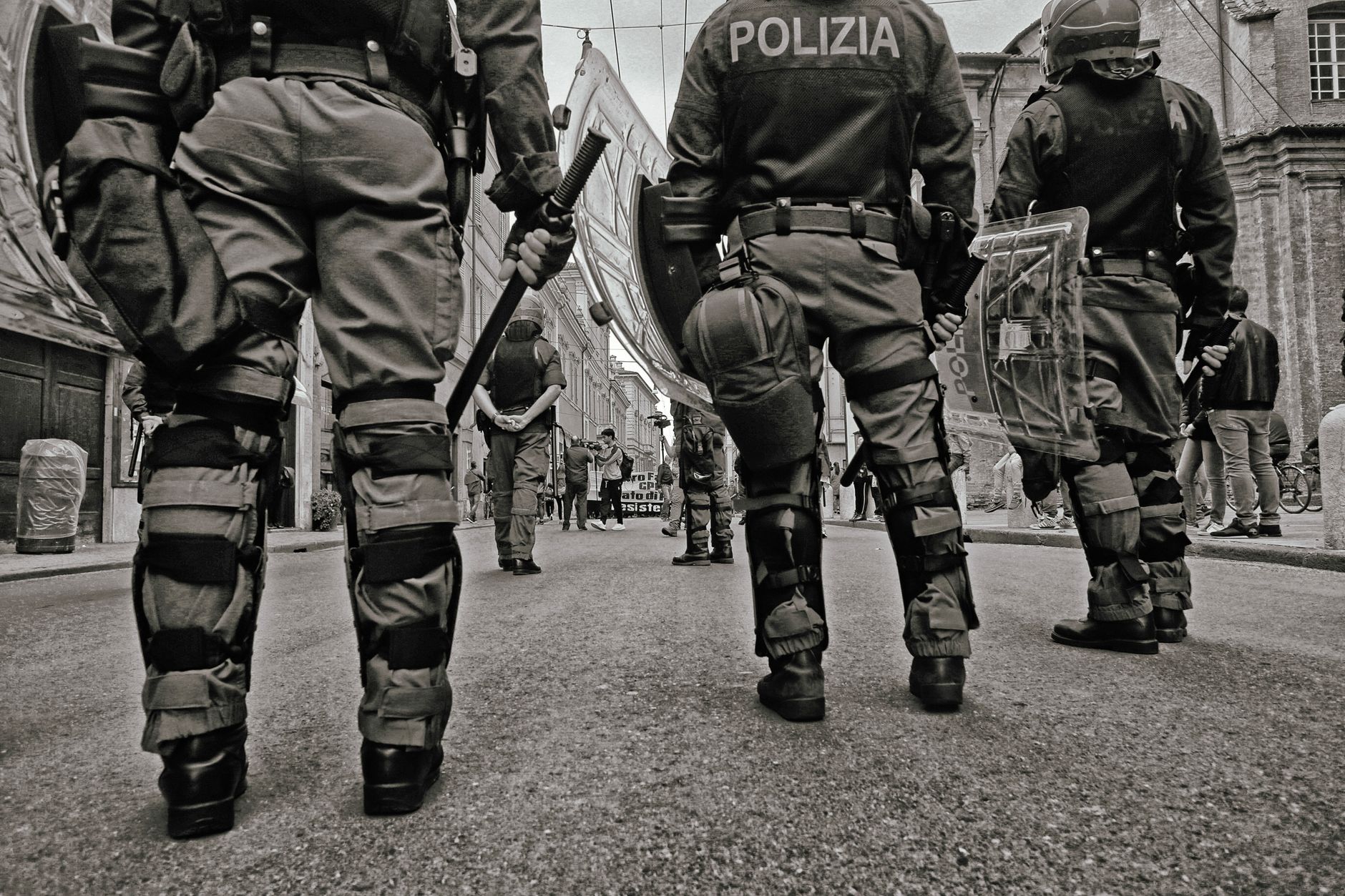 Brescia, 7 denunciati nei controlli tra stazione e centro