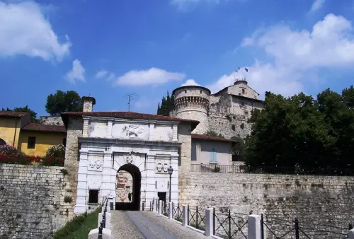 Castello di Brescia: storia, percorsi e cosa vedere sulla collina della città