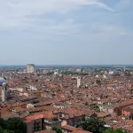 Aggressione armata in via Milano: arrestato a Brescia un 55enne per tentato omicidio